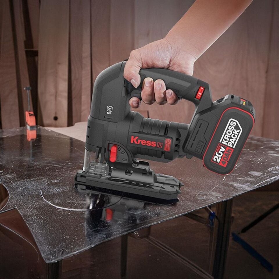 Kress KUE26 20Volt 4.0Ah Li-ion Çift Akülü Profesyonel Kömürsüz Devir Ayarlı Şarjlı Dekupaj Testere