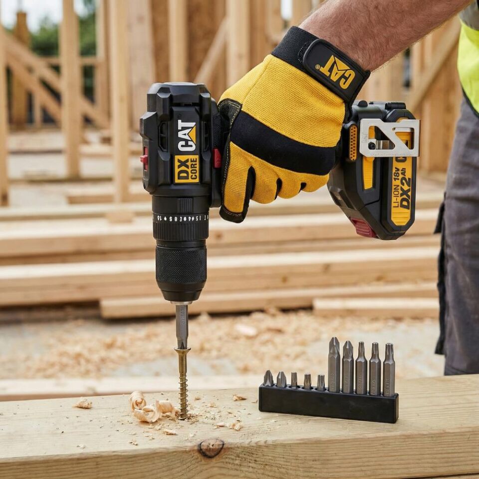 CAT DX1010.1 18Volt 2.0Ah Li-ion Çift Akülü Kömürsüz Profesyonel Şarjlı Darbeli Matkap + 20 Parça Delme Vidalama Uç Seti