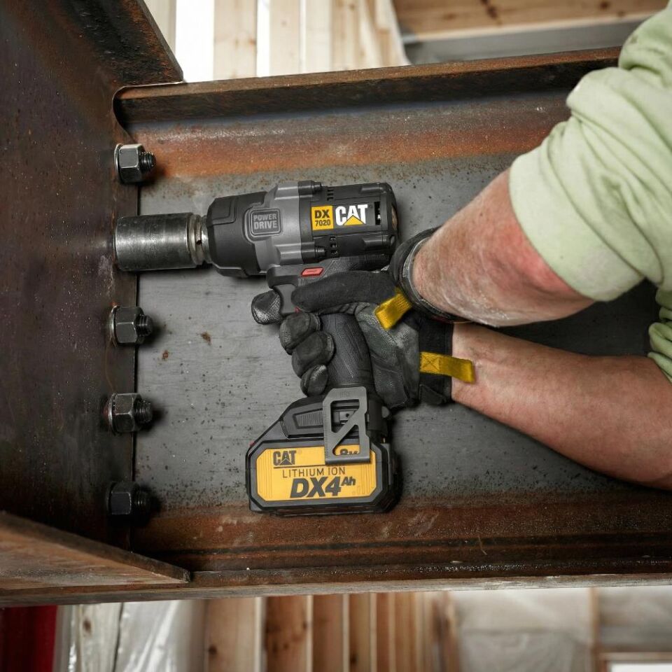 CAT DX7020.1 18Volt 4.0 Ah Çift Akülü Kömürsüz 700/880Nm Profesyonel Şarjlı Somun Sıkma + 10 Adet Lokma Ucu